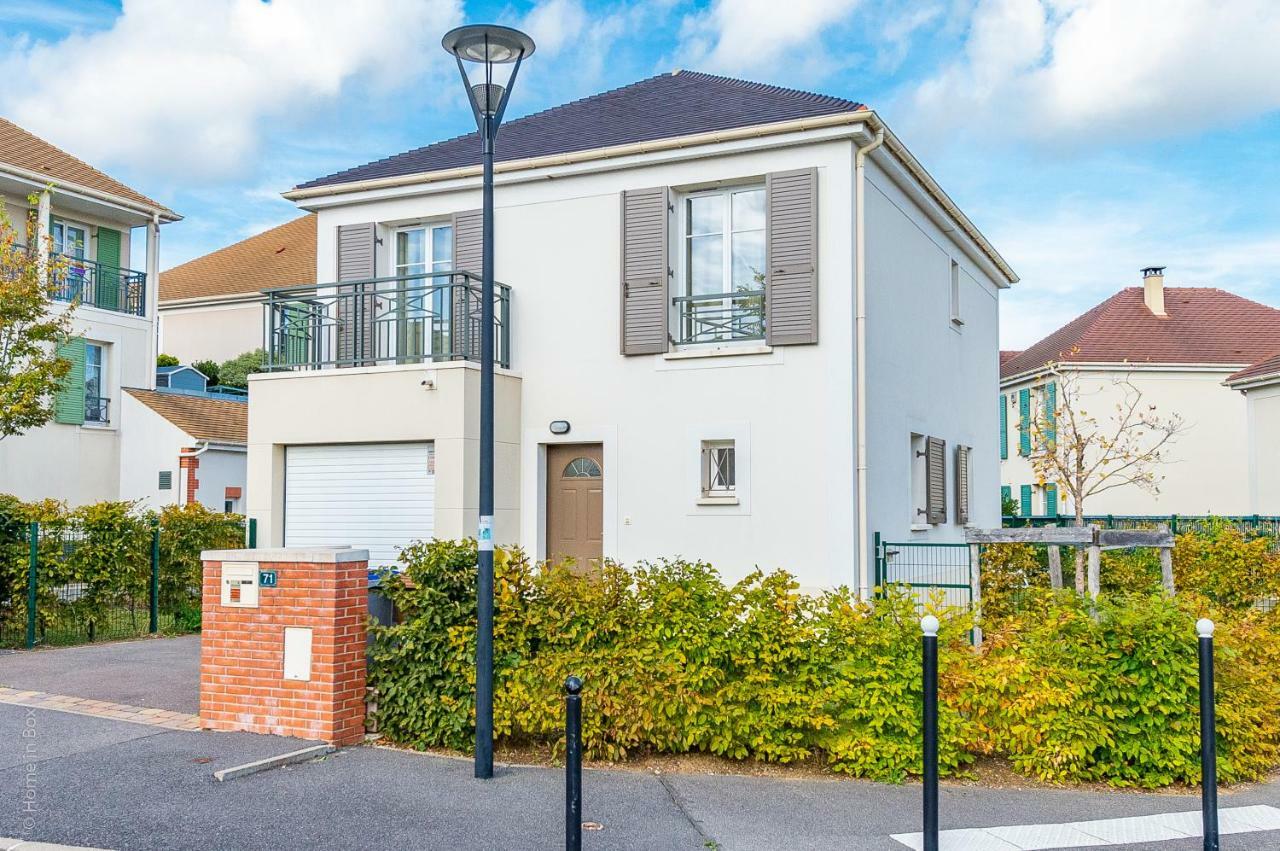 Gite La Villa Omagny Paris Marne-La-Vallee Bagian luar foto